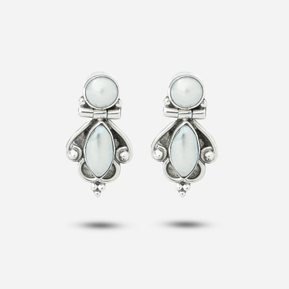 Silver Pearl Earrings