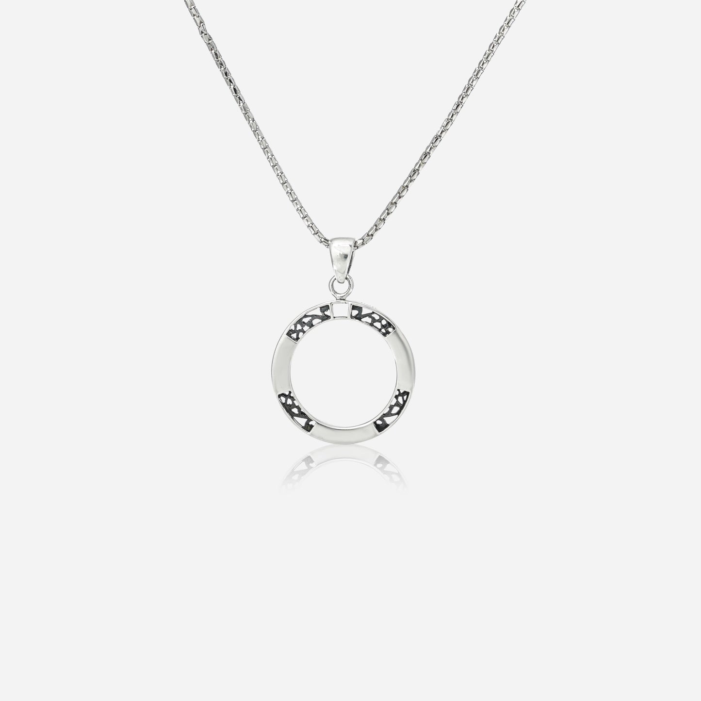Noir Circle Pendant