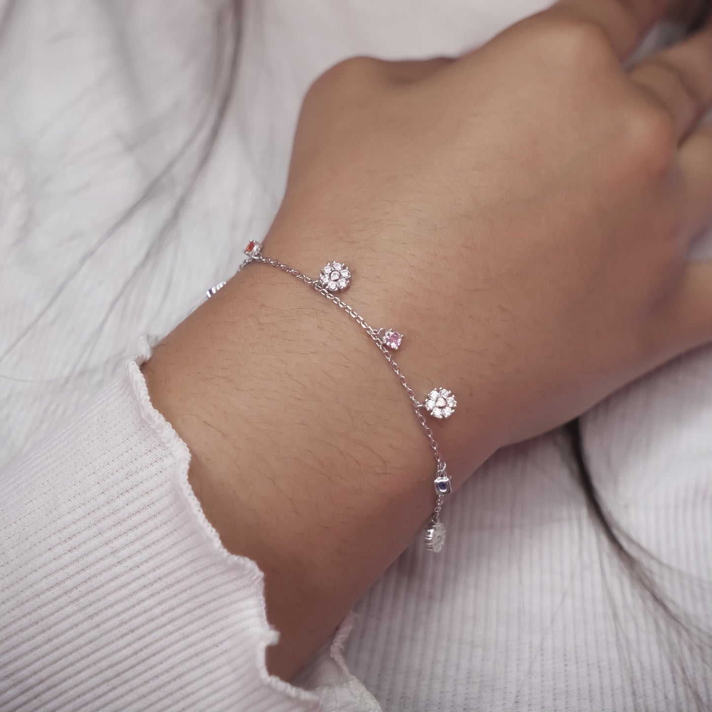Floral Charm Dangle Bracelet