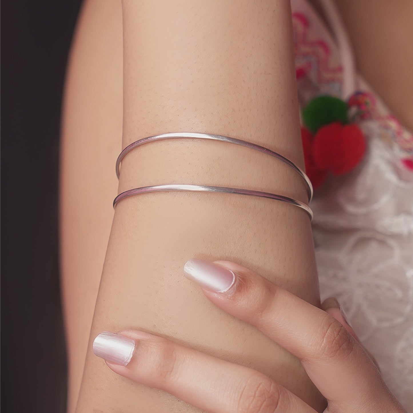 Mirror-Polish Minimalist Bangle