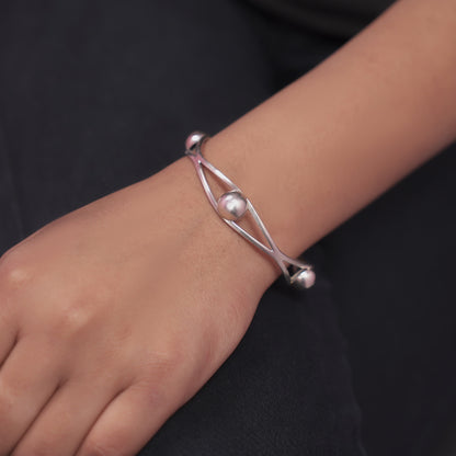 Orbital Geometric Bangle
