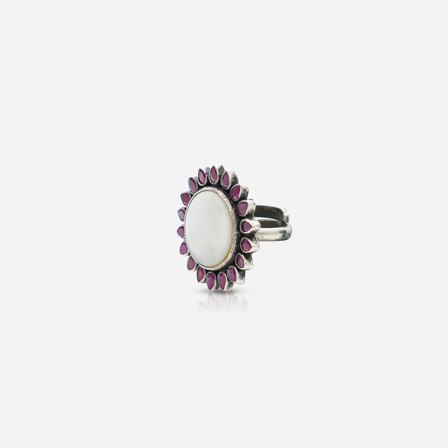 Round Sea Shell Pink Zirconia Ring