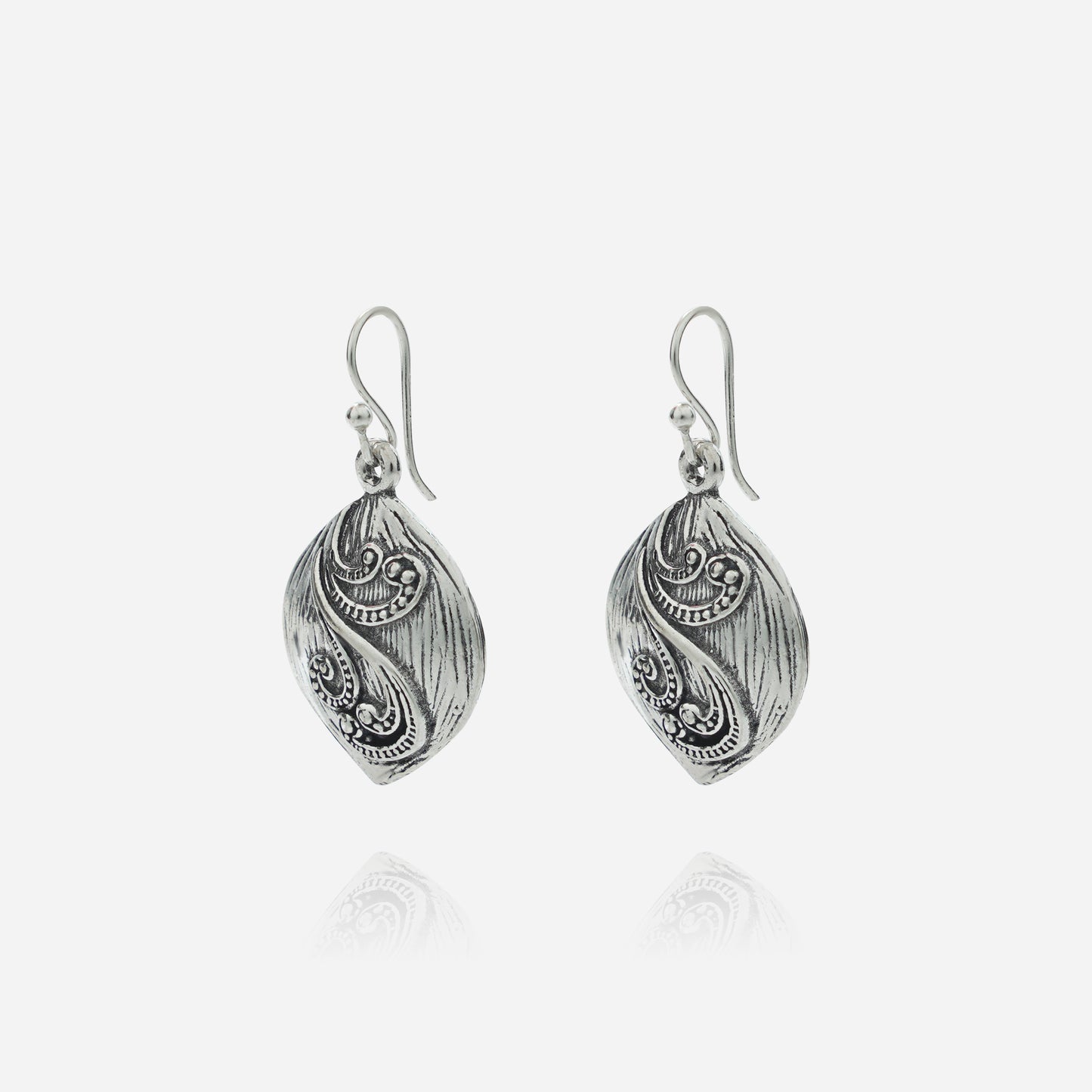 Tribal S-Curve Medallion