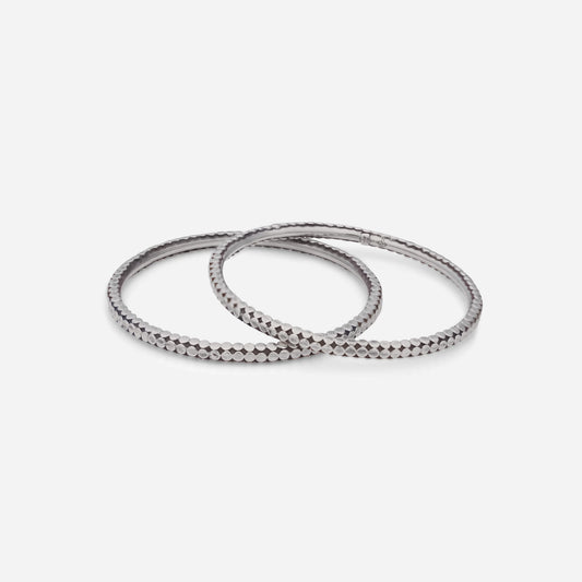Serpentine Scale Bangle