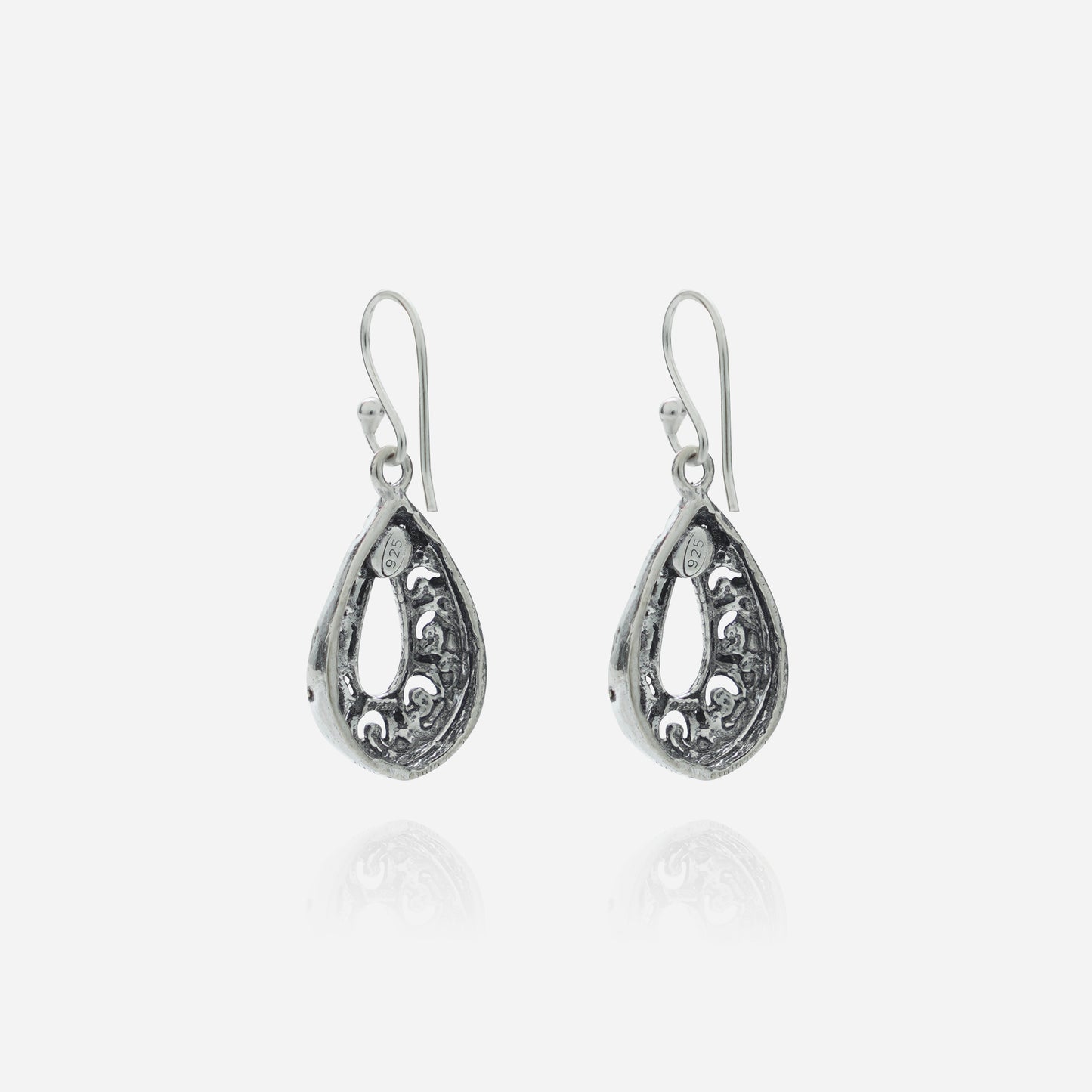 Tribal Scroll Teardrop