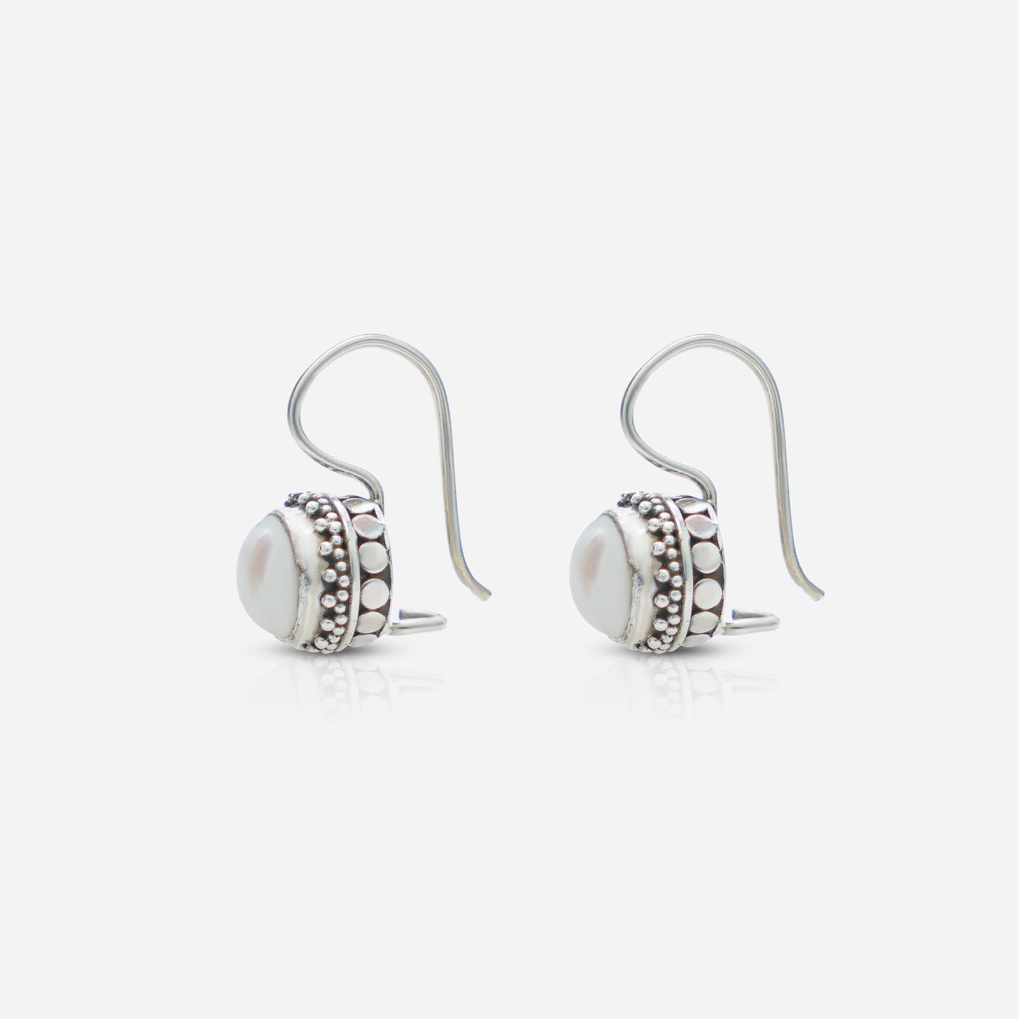 Moon-Drop Pearl Hook