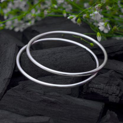 Mirror-Polish Minimalist Bangle