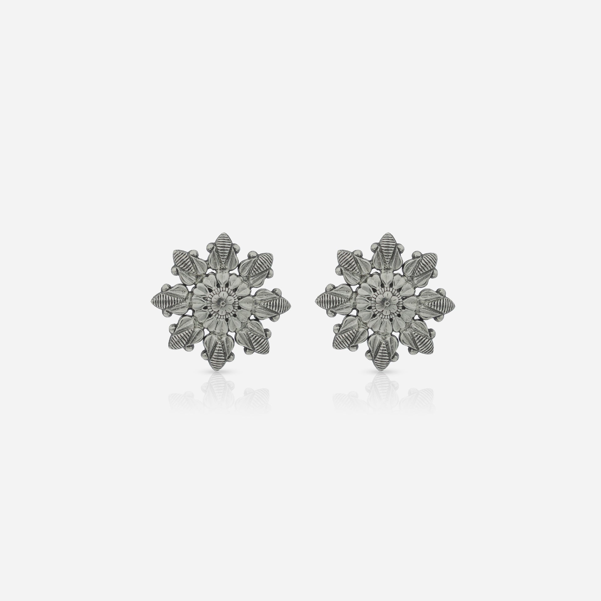 925 Sterling Silver Tribal Floral Stud Earrings for women featuring handcrafted sunburst engravings and a heritage oxidized finish.