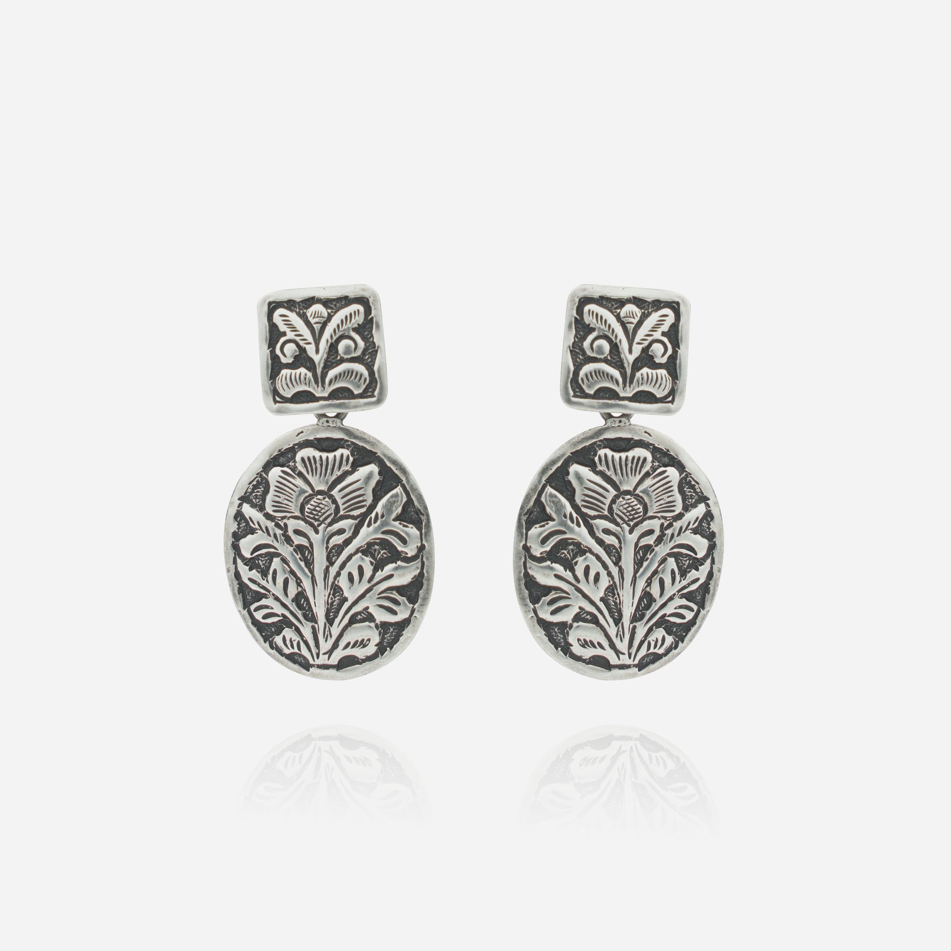 925 Sterling Silver Royal Flora Medallion Dangler Earrings for women featuring handcrafted floral engravings and a heritage oxidized finish.