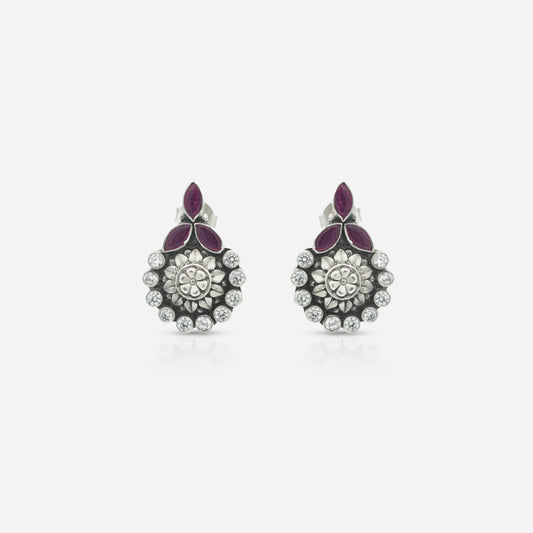 925 Sterling Silver Tribal Floral Stud Earrings for women featuring handcrafted sunburst engravings and a heritage oxidized finish.