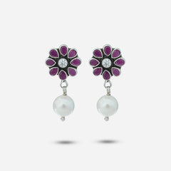Pearl drop earrings