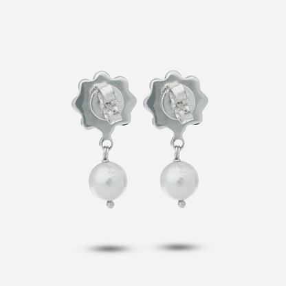 Pearl drop earrings