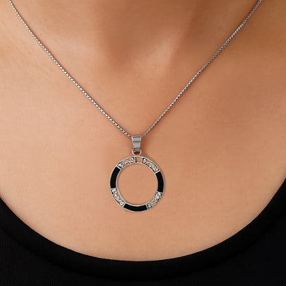 Noir Circle Pendant