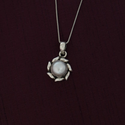 Lotus Pearl Pendant