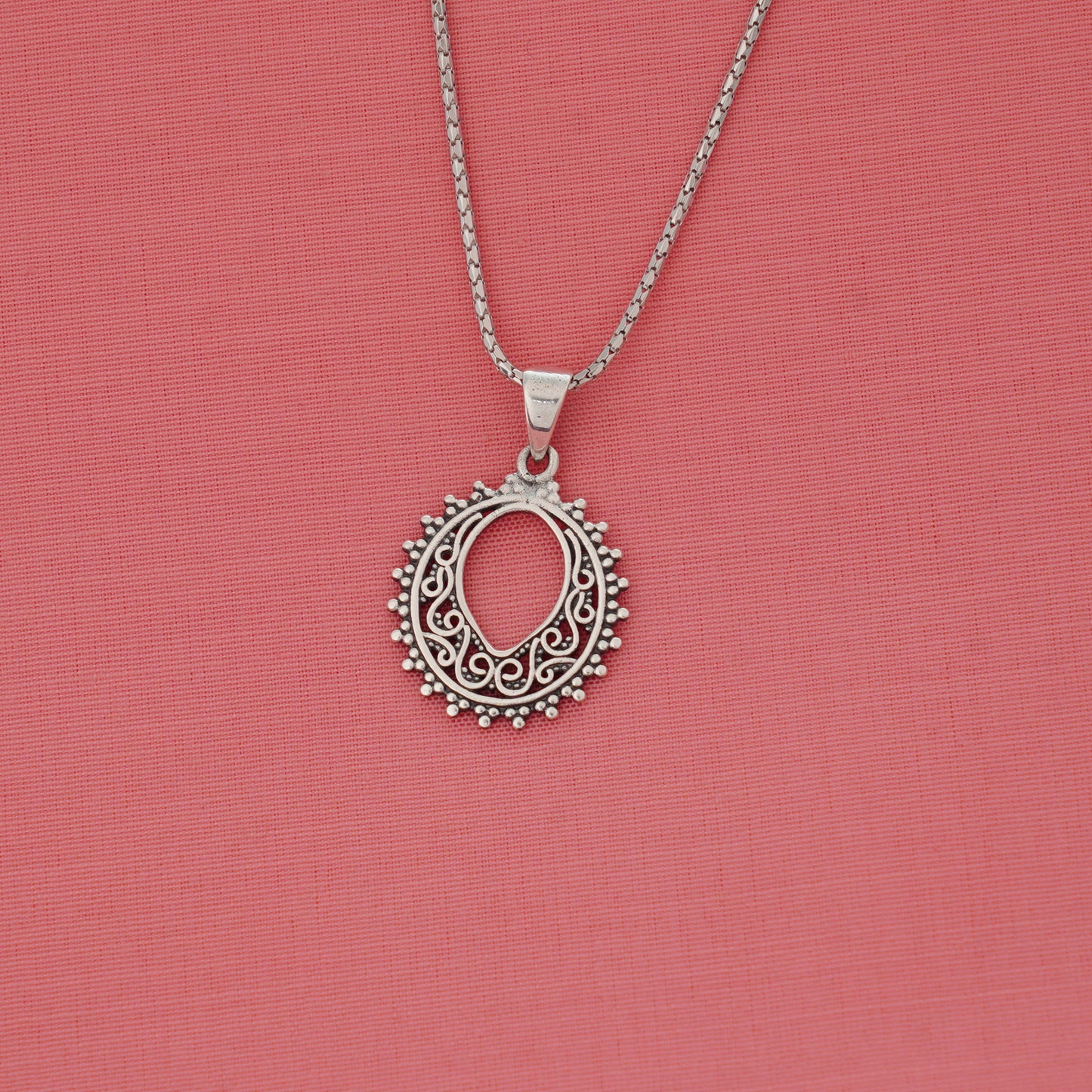 Timeless Filigree Oval