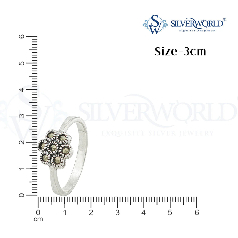 Silver ring with floral design silver world - best silver shops in Delhi.
