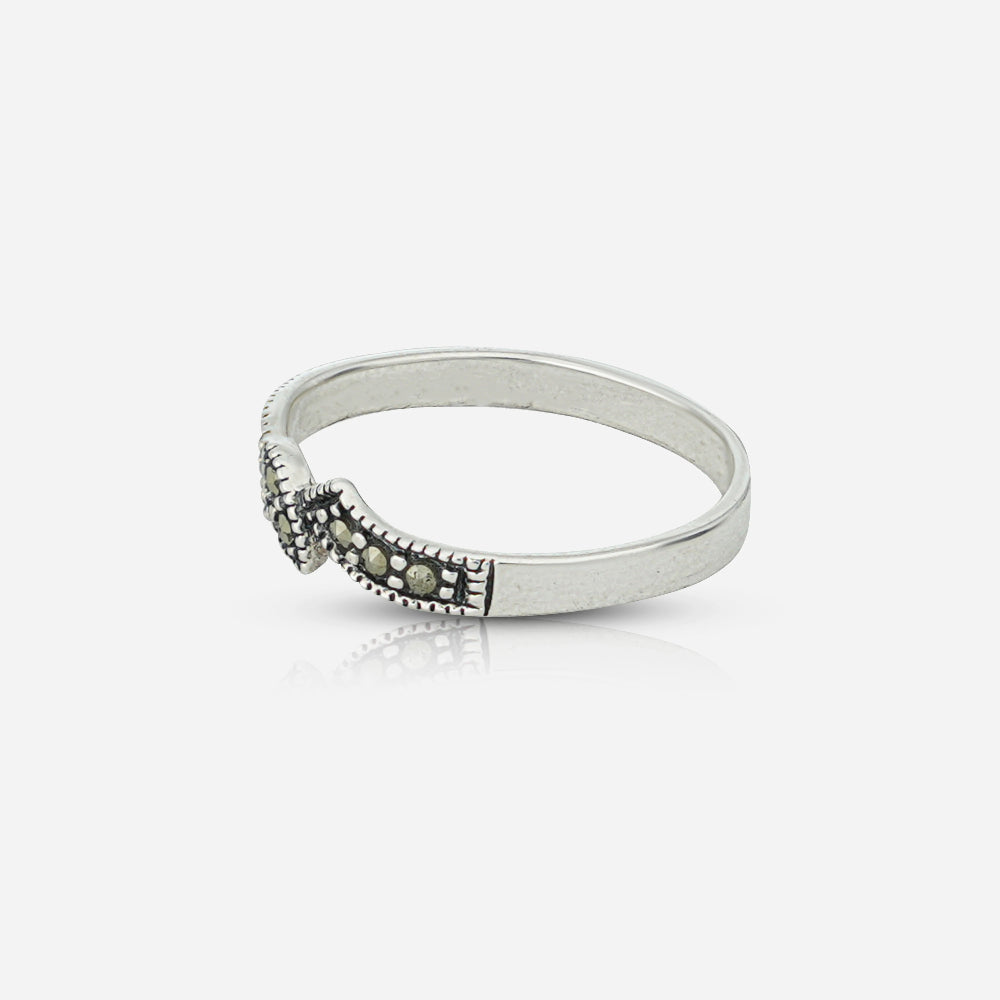 Silver ring with small stones by Silver World - Best silver shops in Delhi!
