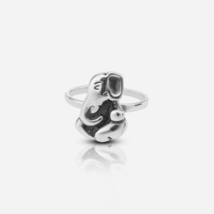 Majestic Elephant Ring