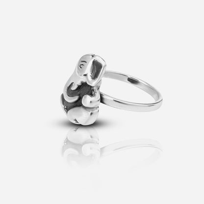 Majestic Elephant Ring