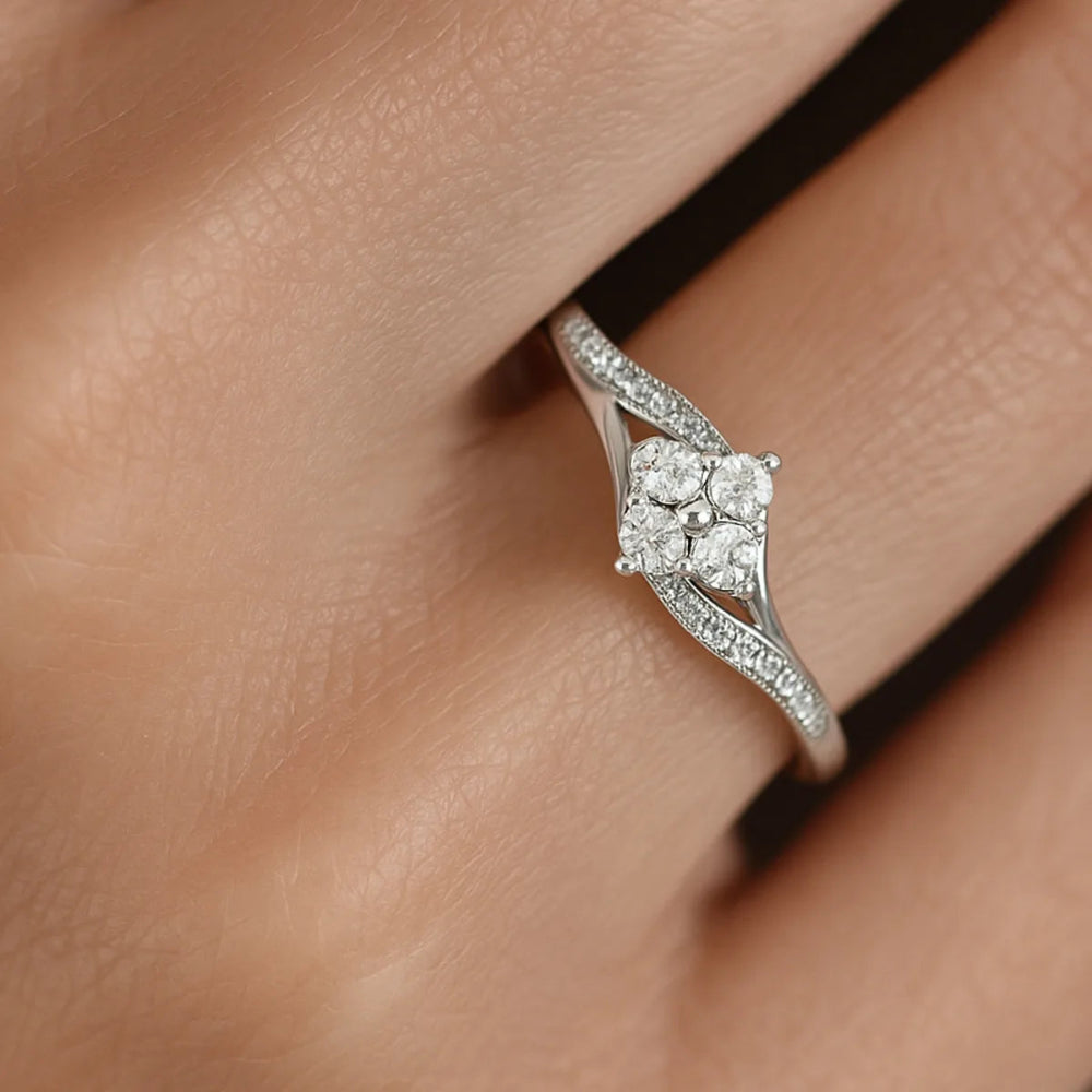 Star Cluster Ring