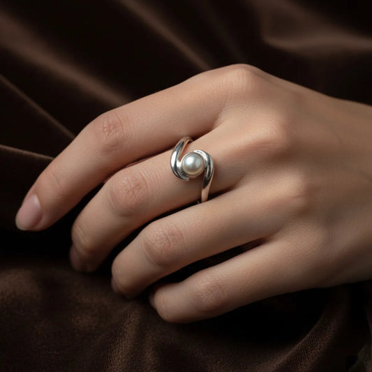 Silver ring by silver world - best silver shops in Delhi!