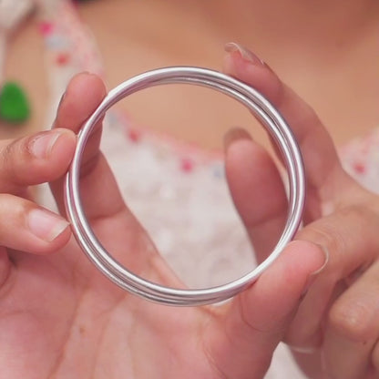 Mirror-Polish Minimalist Bangle